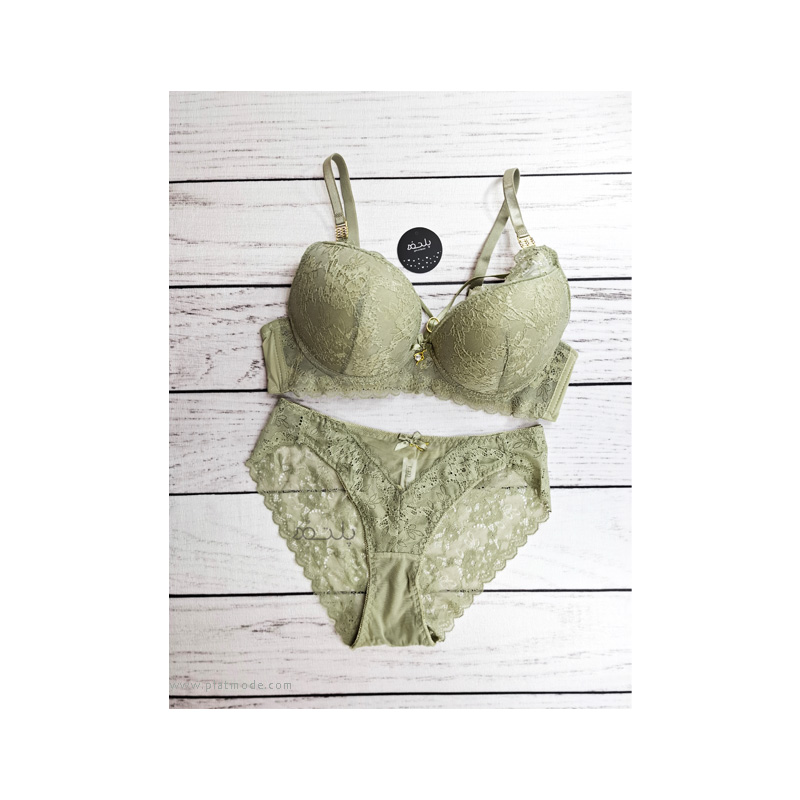 شورت و سوتین اسفنجی مدل هارنس