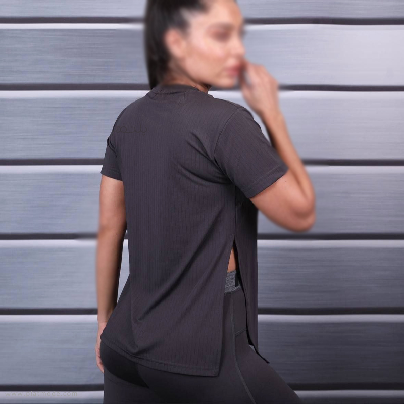 تیشرت ورزشی زنانه چاکدار